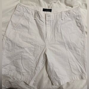 Aeropostale White Men's Flat Front Shorts